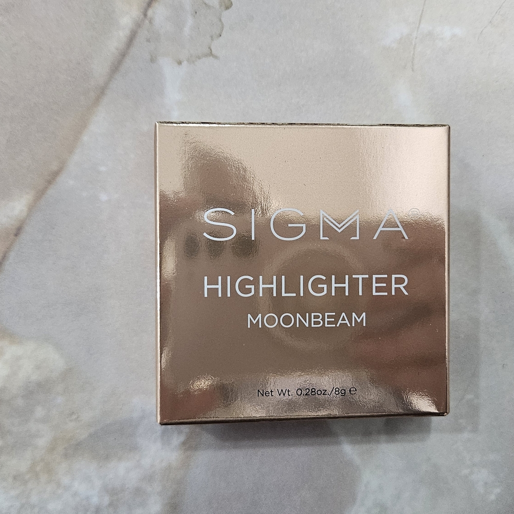 Sigma Beauty Moonbeam Highlighter - Radiant Gold